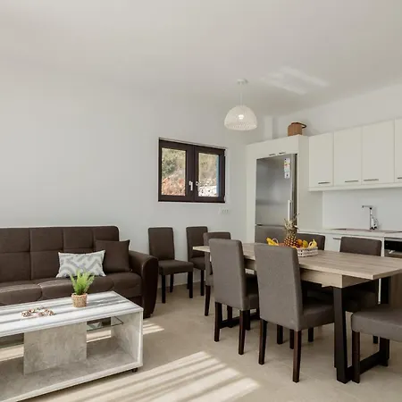 Paganos Holiday home *